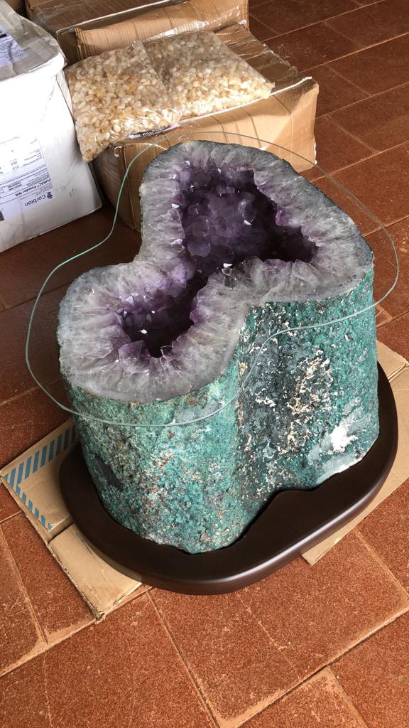 Ethereal Amethyst Table